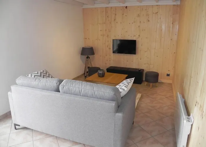 Neflier Domaine Cap De Coste Апартаменты